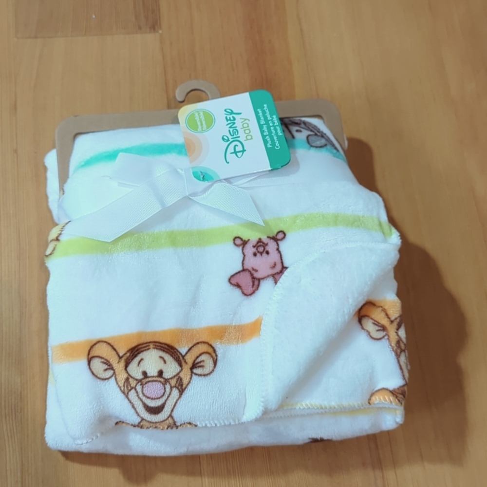 Winnie The Pooh Baby Blanket NWT Baby Shower Gift